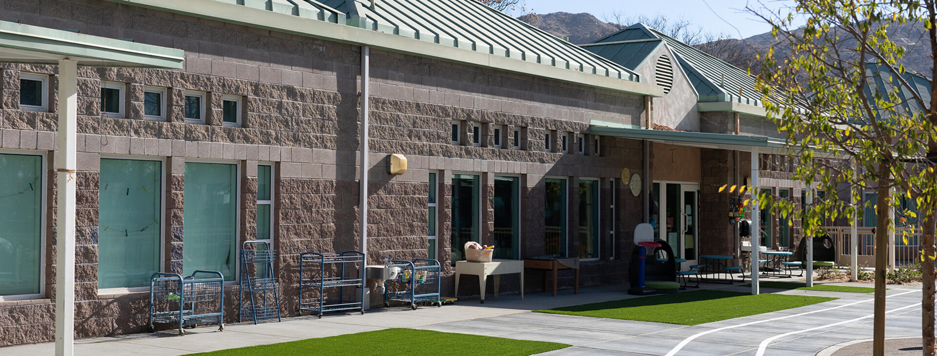 artificial turf play area